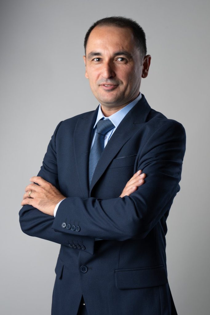 İHSAN ÖZÜDOĞRU